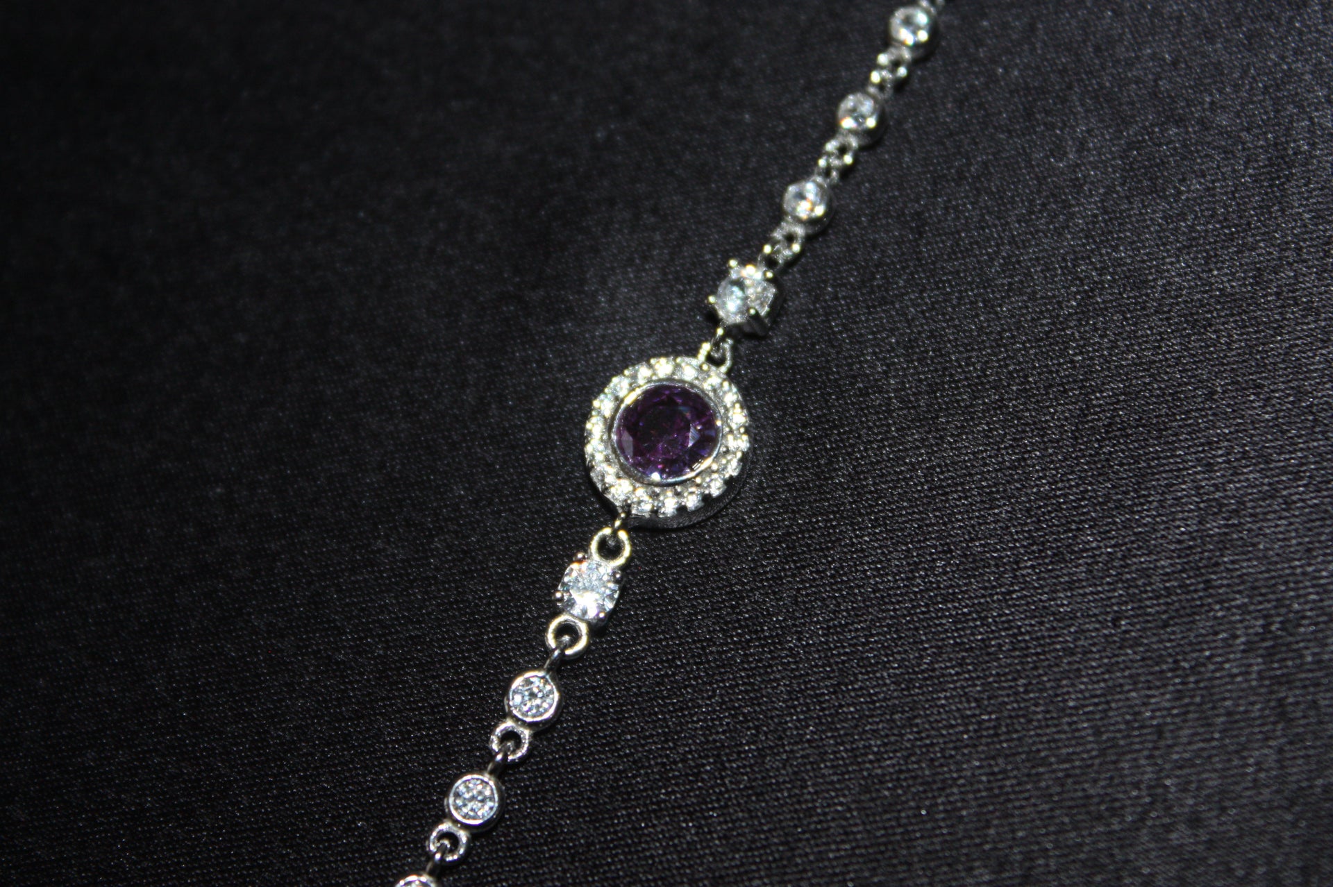 Amethyst Glow – Armband i silver med naturlig lila sten - 3,60g