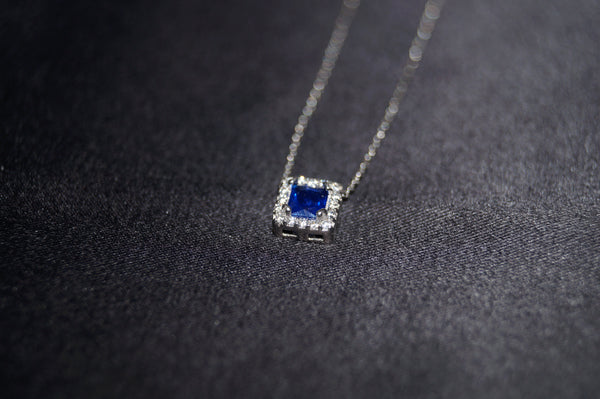 Ocean Glow Halsband i 925 Silver med Djupblå Zirconia